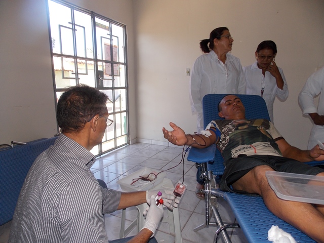 Secretaria municipal de Saúde e Hemopi de Floriano realizam campanha de doação de sangue - Imagem 12