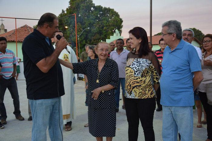 Prefeitura inaugura quadra poliesportiva na comunidade Tucuns em pleno festejo - Imagem 18