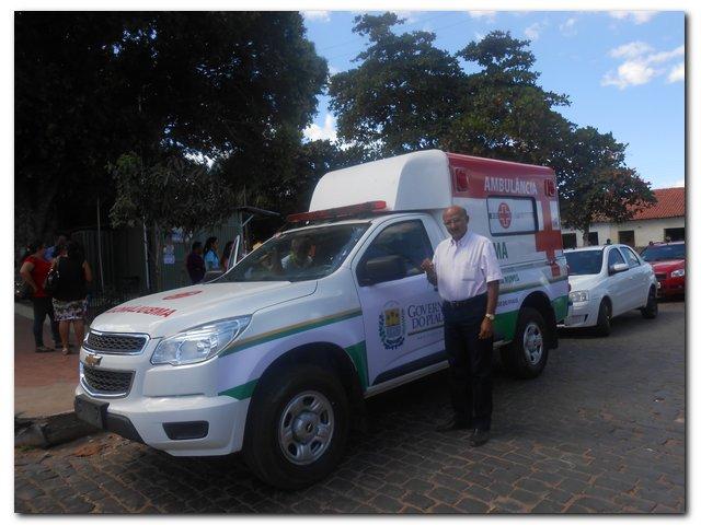 Dr. Moura conseguiu em parceria com a Secretarria do Estado uma ambulância para o Hospital Inhazinha Nunes - Imagem 2