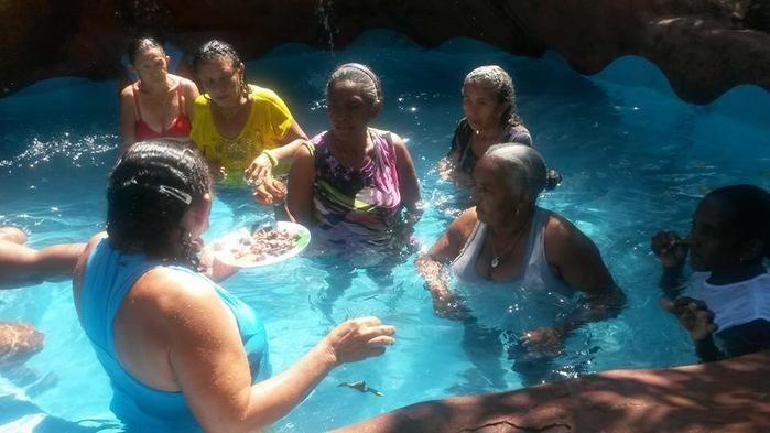 Idosos de Francinópolis participam de passeio na Fazenda Aleluia em Inhuma - PI - Imagem 12