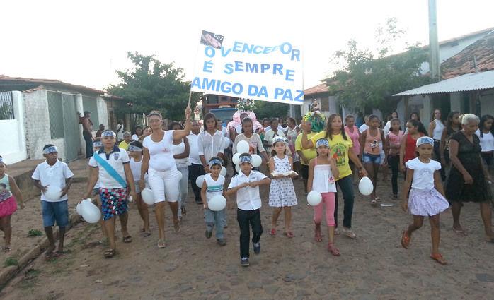 Caminhada pela paz abre Festejos religiosos de julho em Francinópolis - Imagem 3
