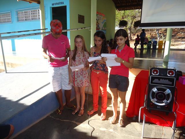 Escola Municipal Liberato Vieira realizou Homenagens aos Pais - Imagem 31