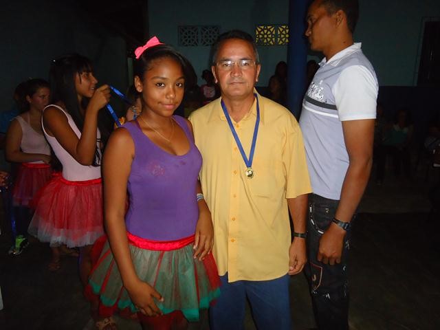 Pais Receberam Homenagem na Escola Santa Catarina - Imagem 48