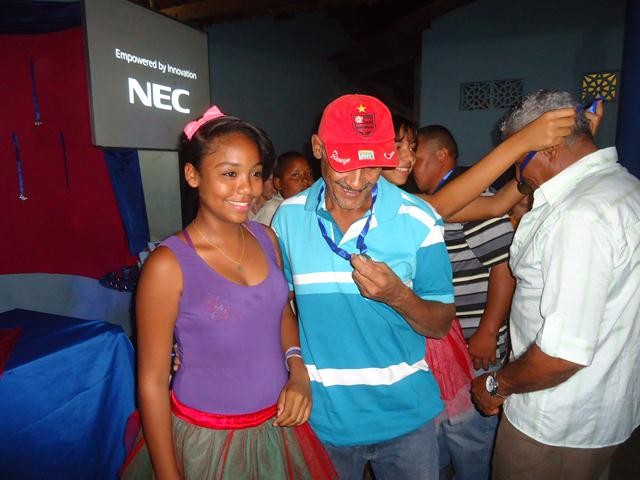 Pais Receberam Homenagem na Escola Santa Catarina - Imagem 53