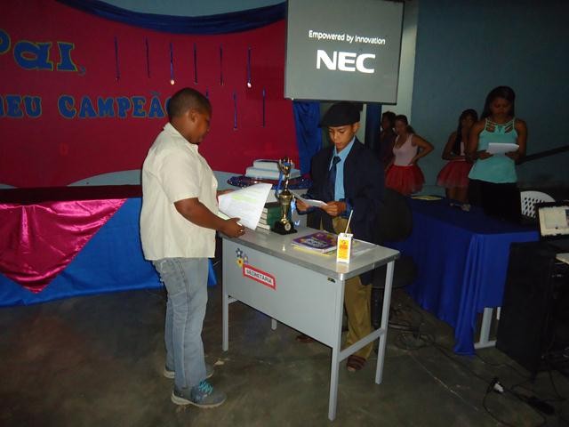 Pais Receberam Homenagem na Escola Santa Catarina - Imagem 42