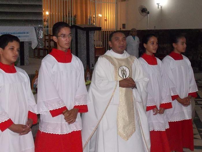 Padre Antônio Pereira comemora 13 anos de Vida Sacerdotal - Imagem 1