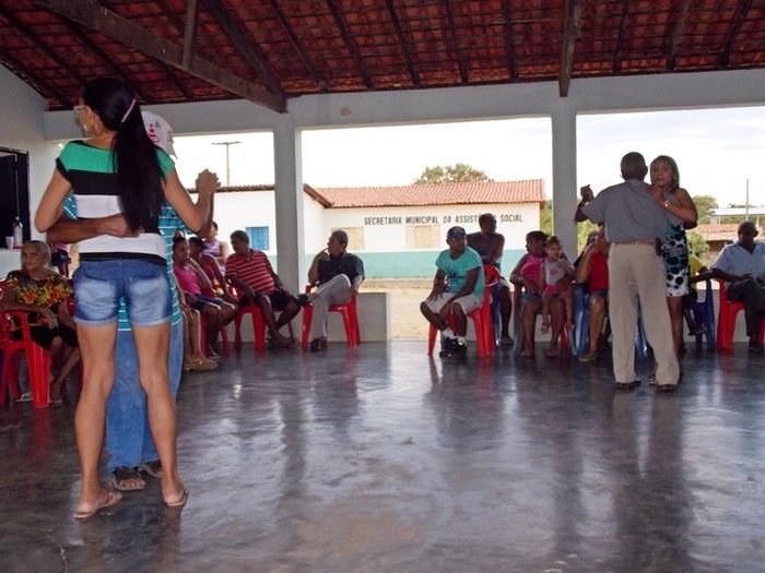 Secretaria Municipal de Assistência Social realiza tarde de lazer aos Idosos do município  - Imagem 32