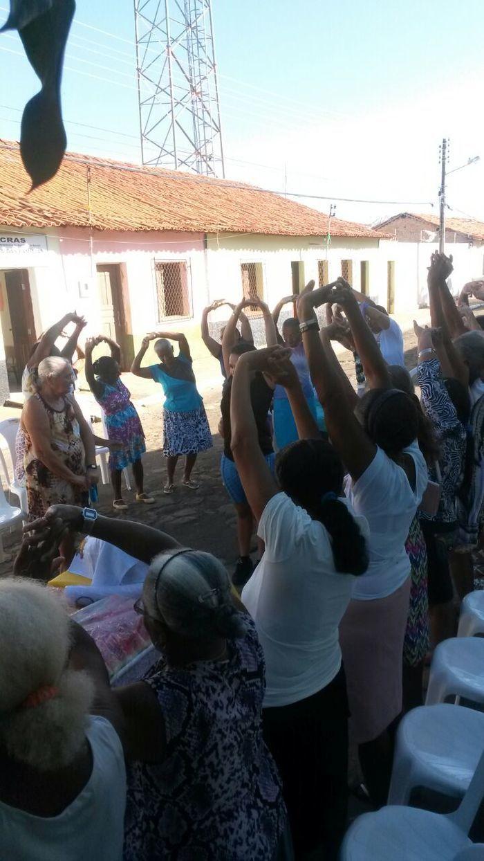 CRAS realiza café da manhã com idosos - Imagem 19