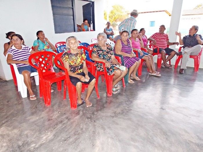 Secretaria Municipal de Assistência Social realiza tarde de lazer aos Idosos do município  - Imagem 42