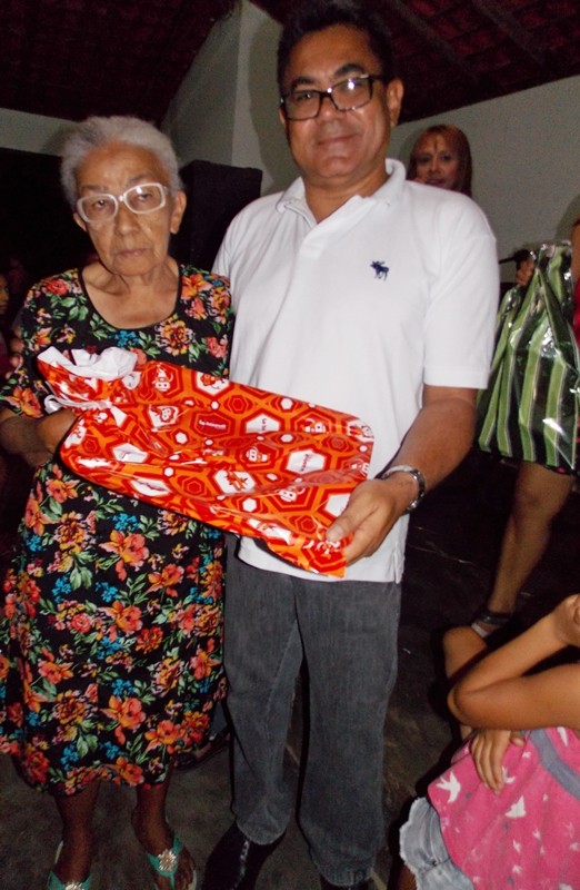 Secretaria Municipal de Assistência Social realiza tarde de lazer aos Idosos do município  - Imagem 6