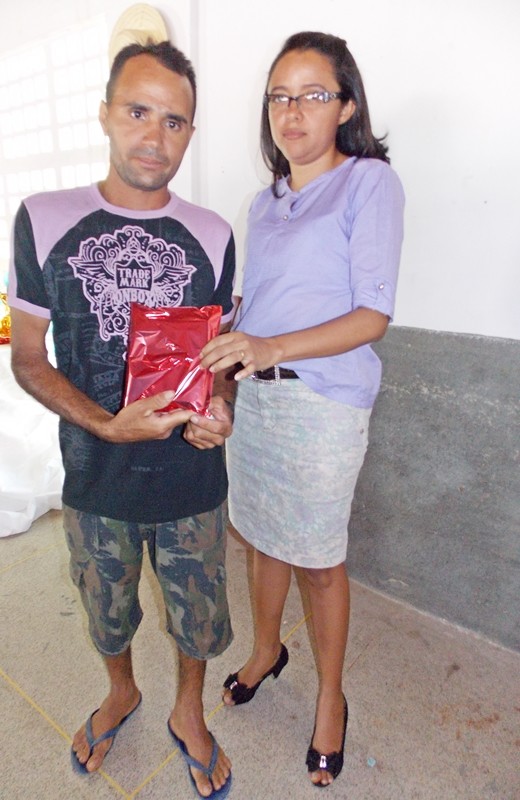 Secretaria de Educação realiza belíssimo café da manhã em homenagem ao dia dos Pais - Imagem 12