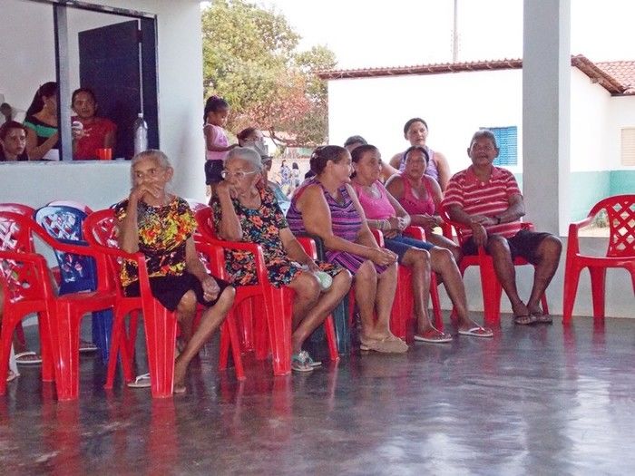 Secretaria Municipal de Assistência Social realiza tarde de lazer aos Idosos do município  - Imagem 36