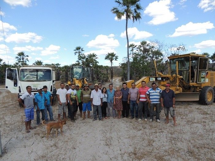 Maquinários chegam ao povoado Terras Pretas - Imagem 7