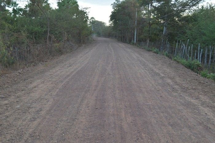 Prefeito Bernildo Val visita estrada recém recuperada na zona rural - Imagem 3