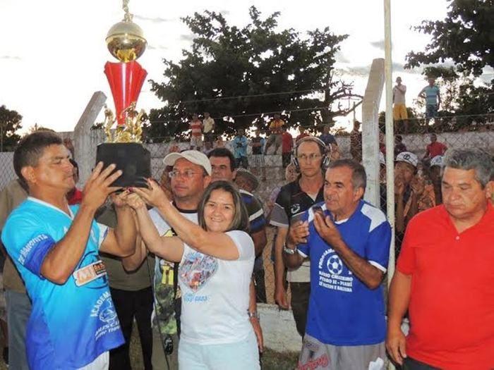 Prefeitura entrega premiações a atletas e anuncia competições - Imagem 2