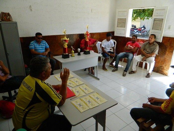 Prefeitura entrega premiações a atletas e anuncia competições - Imagem 6