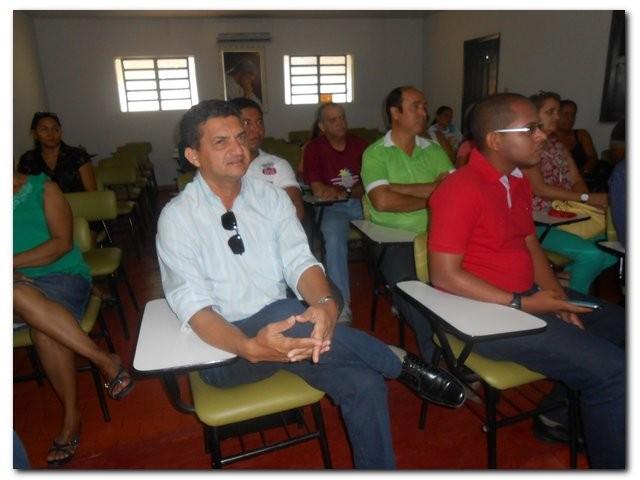 SEBRAE realiza reunião com comerciantes e pequenos micro-empreendedores sobre a Lei  Geral Municipal - Imagem 3