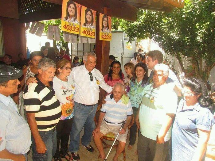 Sr. Manoel Lucas homenageia todos os pais da família Pereira. - Imagem 8