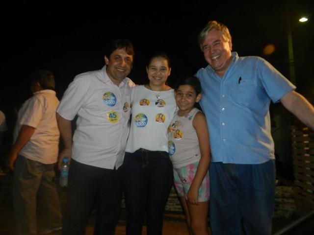 Candita Janainna Marques realiza reunião em Esperantina - Imagem 24