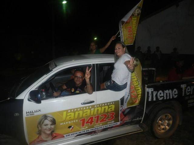 Candita Janainna Marques realiza reunião em Esperantina - Imagem 13