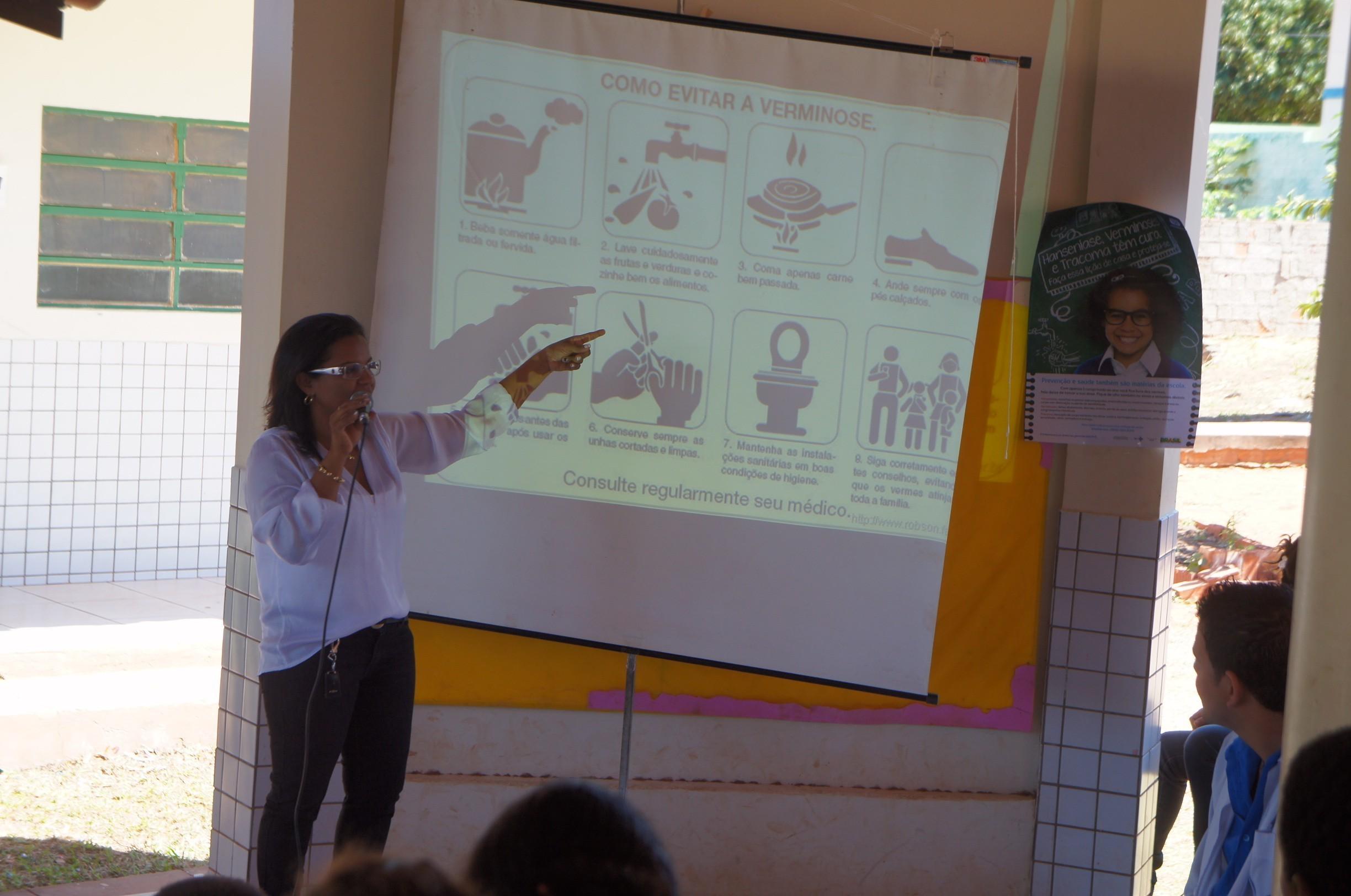 Secretaria de saúde prove campanha do Governo Federal nas escolas de Monte Alegre.  