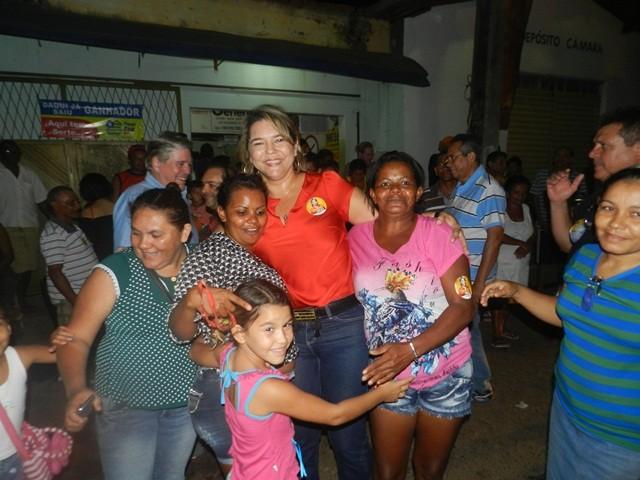 Janainna Marques realiza grande carreata e reunião política em Esperantina - Imagem 16
