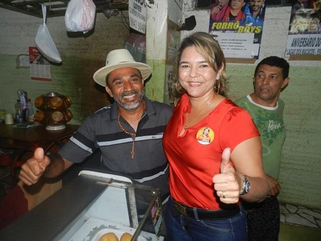 Janainna Marques realiza grande carreata e reunião política em Esperantina - Imagem 12