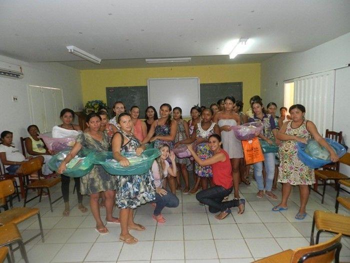 SEMAS entregou kit de enxoval para gestantes de Esperantina - Imagem 1