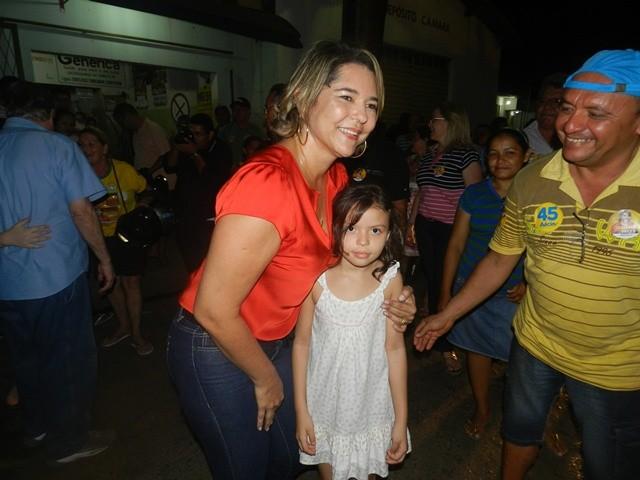 Janainna Marques realiza grande carreata e reunião política em Esperantina - Imagem 18