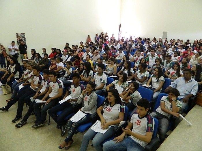 Dezenas de jovens participam do 1º Fórum Selo Unicef - Imagem 4