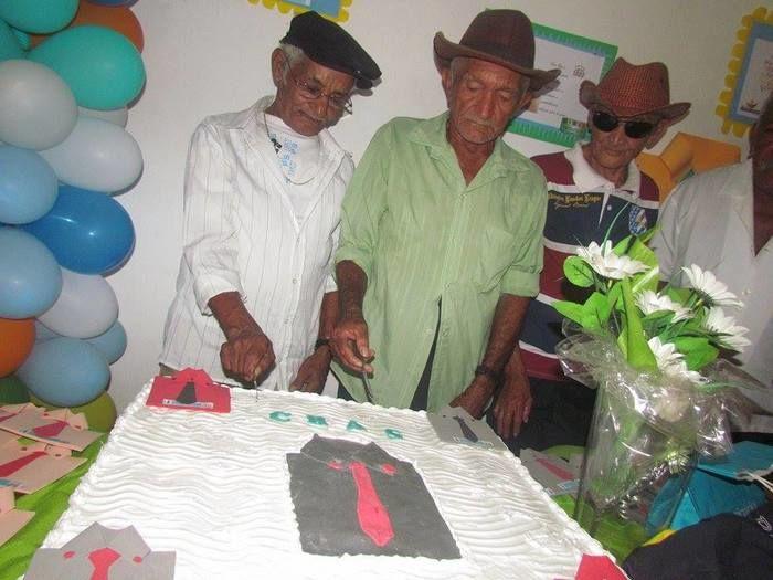 CRAS do Bairro Santinho realiza festa em homenagem aos pais - Imagem 5