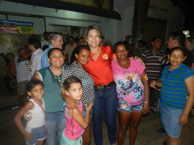 Janainna Marques realiza grande carreata e reunião política em Esperantina - Imagem 17