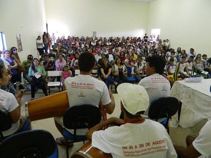 Dezenas de jovens participam do 1º Fórum Selo Unicef - Imagem 5