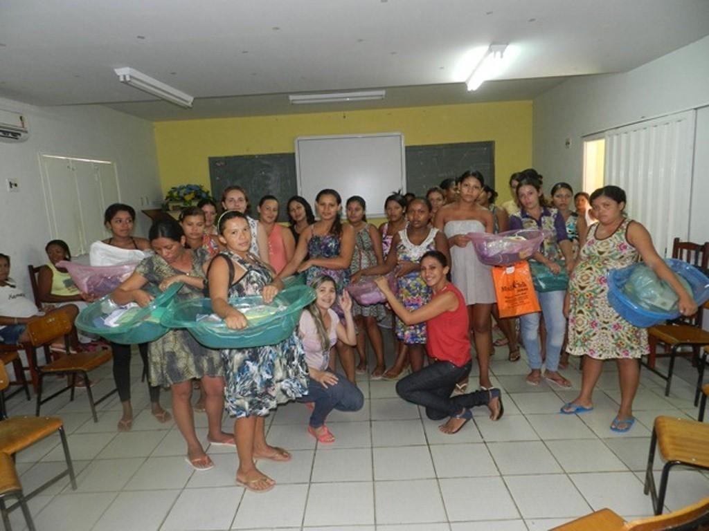 SEMAS entregou kit de enxoval para gestantes de Esperantina
