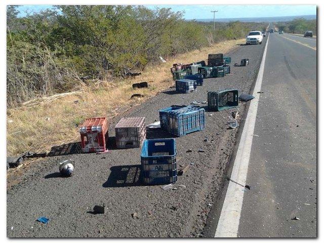 Grave acidente com dois caminhões deixa vítima fatal em Inhuma - Imagem 6