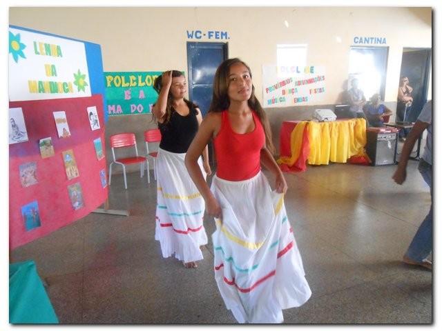 Escola Municipal João de Sousa Leal realiza atividades do Projeto Arte e Cultura na Escola. - Imagem 50