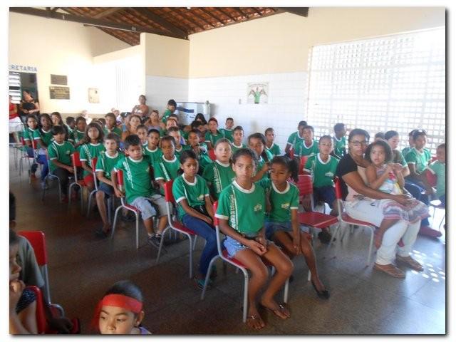 Escola Municipal João de Sousa Leal realiza atividades do Projeto Arte e Cultura na Escola. - Imagem 9