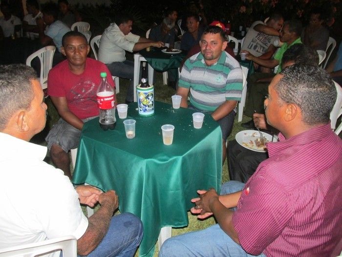 Prefeito: Walter Alencar Faz Homenagem a todos os pais de Agricolândia em Sua Residência     - Imagem 5