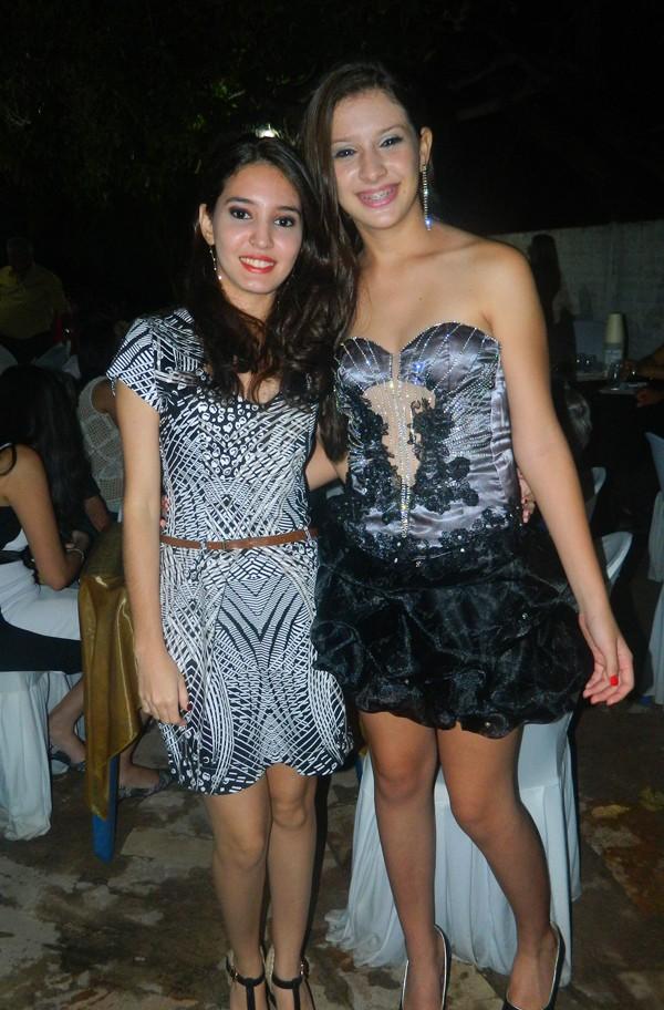 Aniversário de Zayra Meneses comemorado em grande estilo - Imagem 16