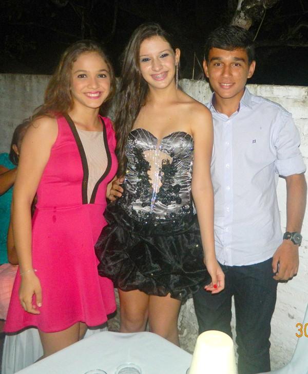 Aniversário de Zayra Meneses comemorado em grande estilo - Imagem 14