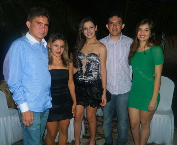 Aniversário de Zayra Meneses comemorado em grande estilo - Imagem 34