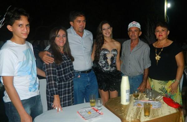 Aniversário de Zayra Meneses comemorado em grande estilo - Imagem 46