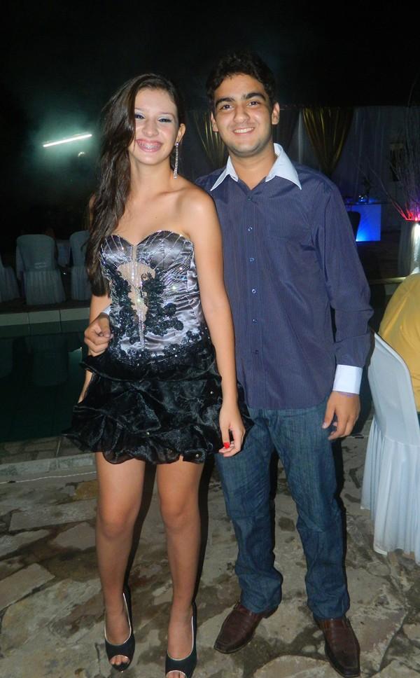 Aniversário de Zayra Meneses comemorado em grande estilo - Imagem 12