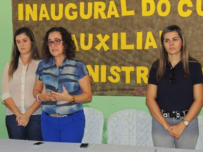 Milton Brandão realiza aula inaugural do curso de Auxiliar Administrativo - Imagem 6