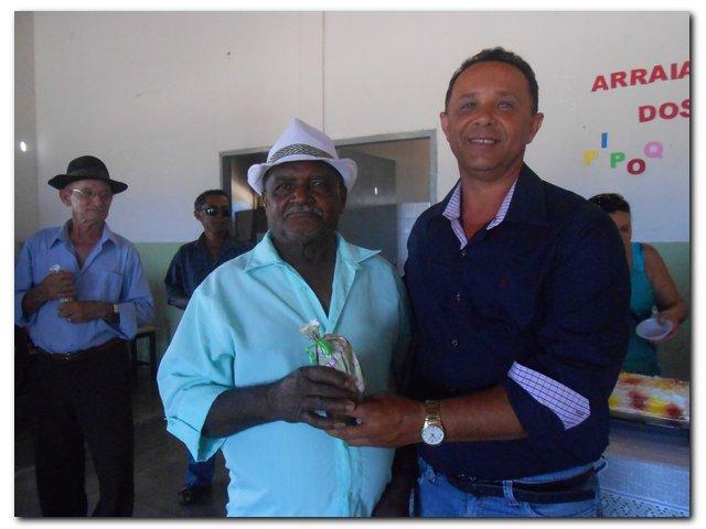 SEMTAC presta homenagem aos Idosos do Centro de Convivência - Imagem 31