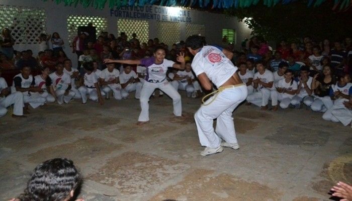 Jovens e adolescentes promovem festa folclórica - Imagem 3