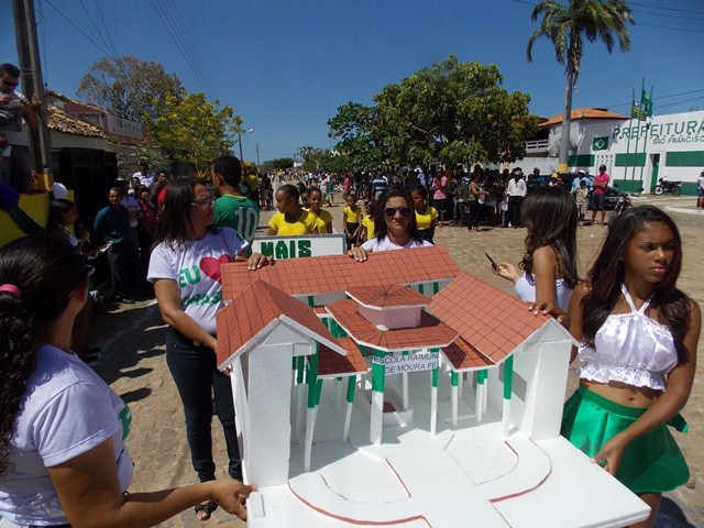 Prefeitura realiza tradicional desfile cívico em homenagem a Independência do Brasil - Imagem 110