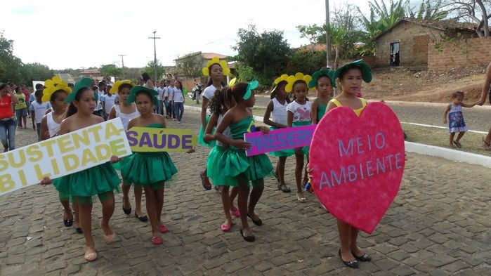 Público prestigia Desfile Cívico de 7 de setembro em Francinópolis - Imagem 35