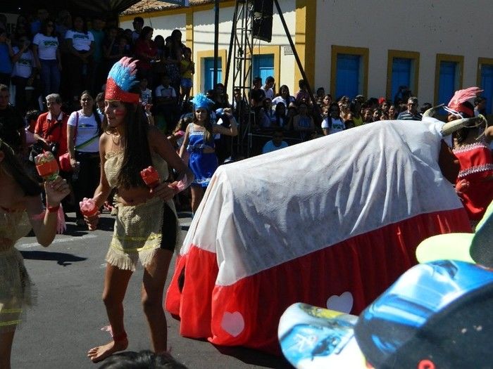Desfile cívico temático se consolida em Pedro II - Imagem 7