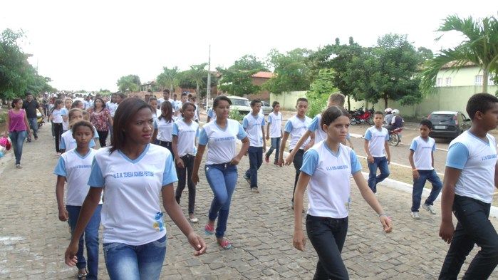 Público prestigia Desfile Cívico de 7 de setembro em Francinópolis - Imagem 72